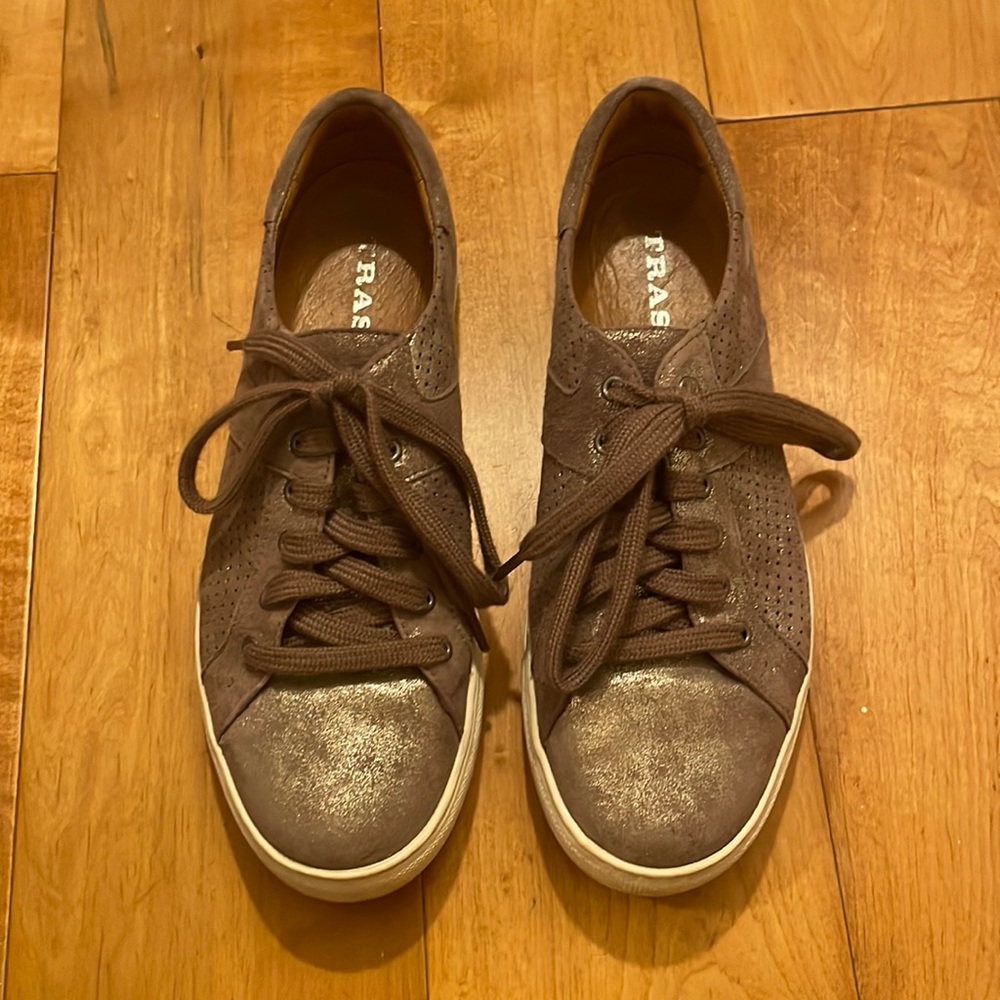 Trask brown shimmer sneakers